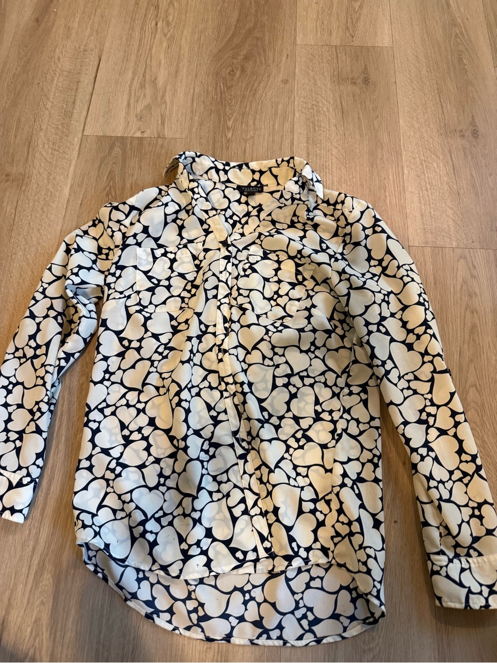 Women’s Talbots Heart-Print Button-Down Shirt -adult small